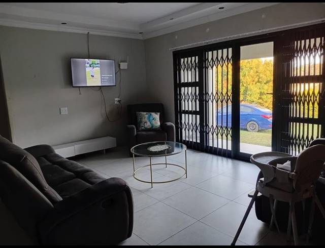 4 BEDROOM HOUSE FOR SALE IN NGWELEZANA